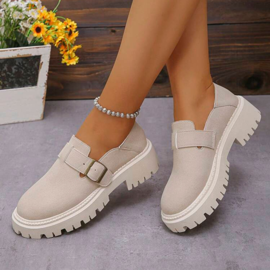 Julie | Comfortable beige loafers with a thick, cushioned sole