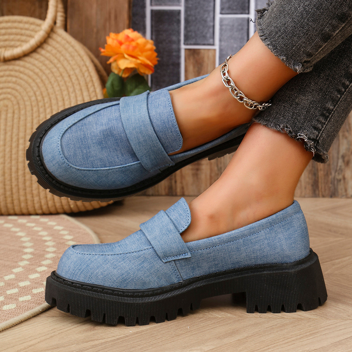 Nicole | Comfortable denim loafers with a thick, cushioned sole