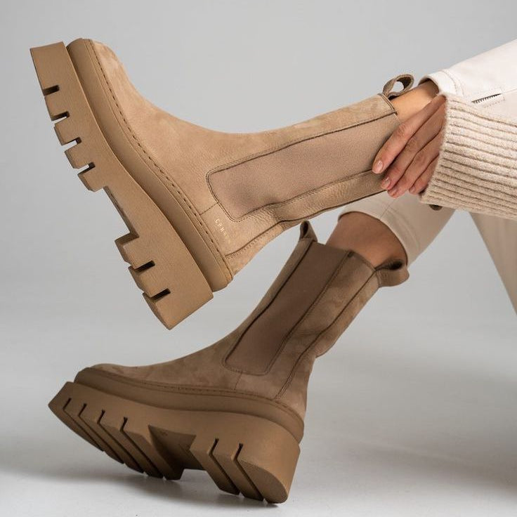 BOTTES