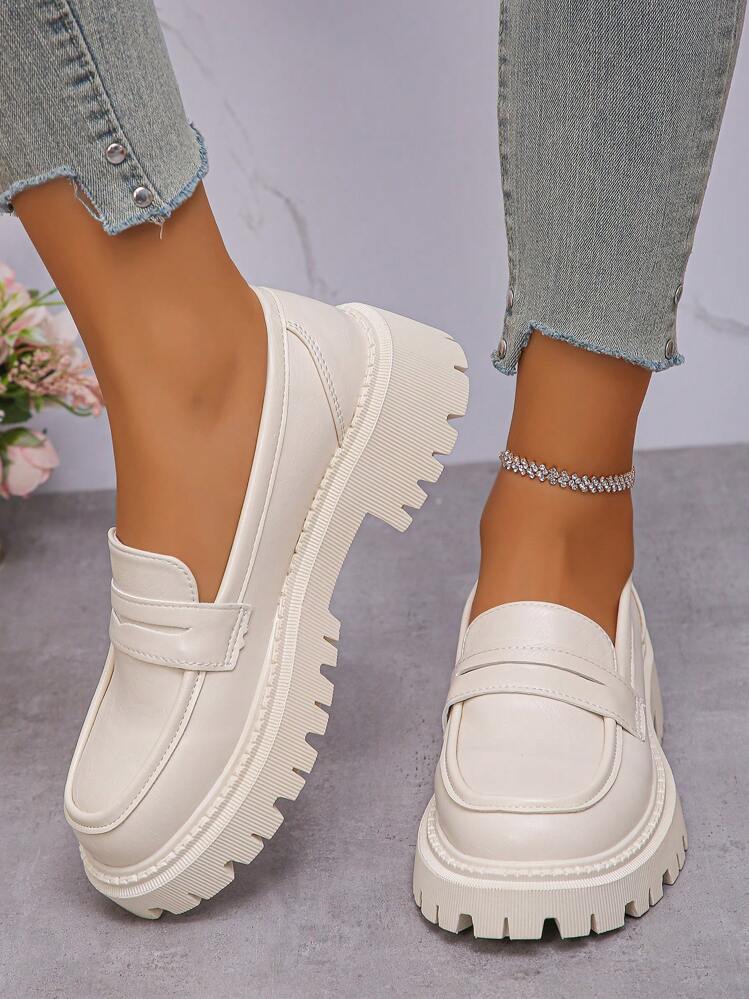 Claire | Comfortable white leather loafers with a thick sole