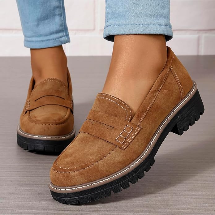 Hélène | Comfortable suede loafers with a thick, cushioned sole