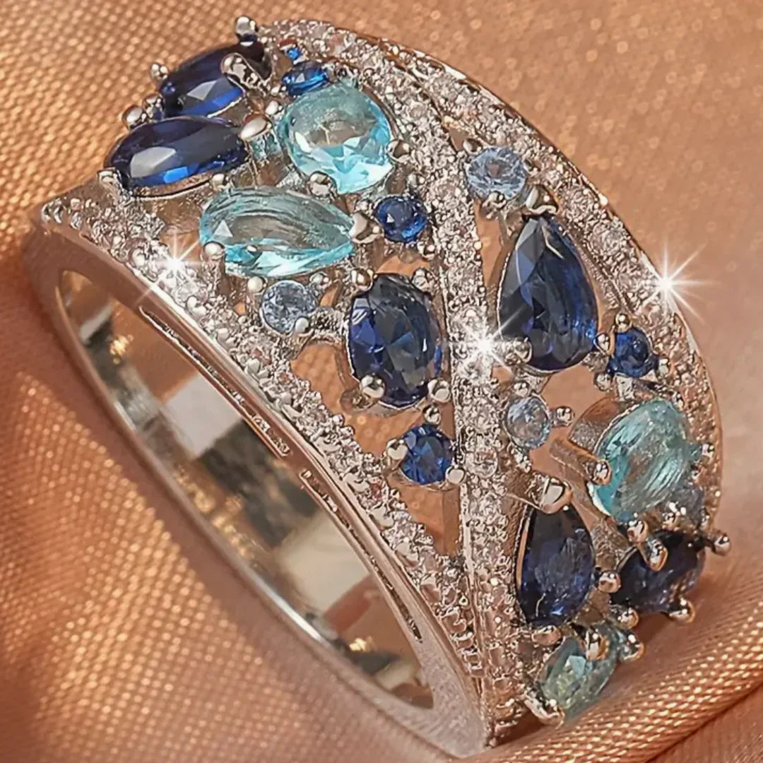 Bague vintage en zircone bleue