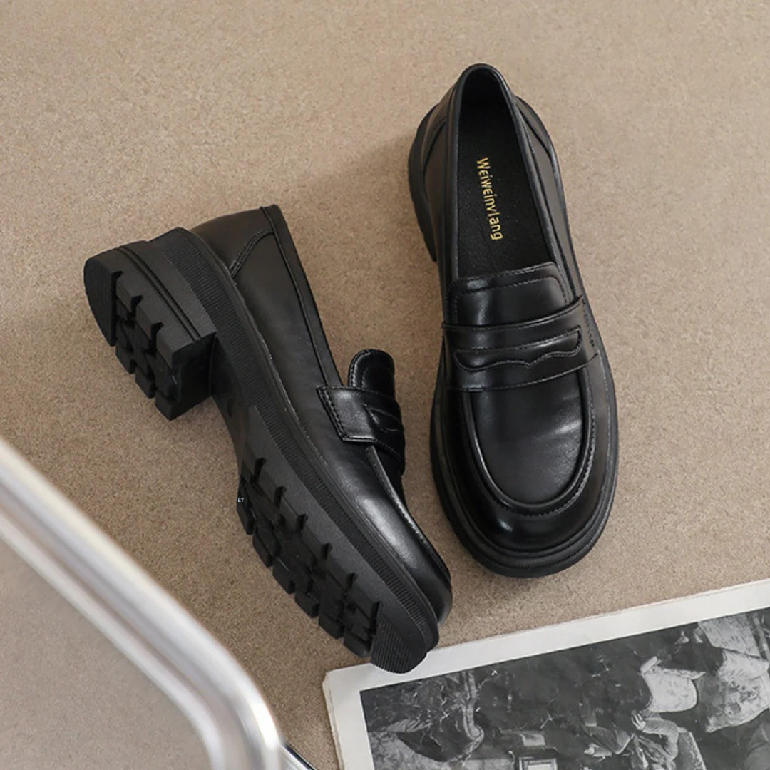 Gabrielle | Comfortable leather loafers with thick soles