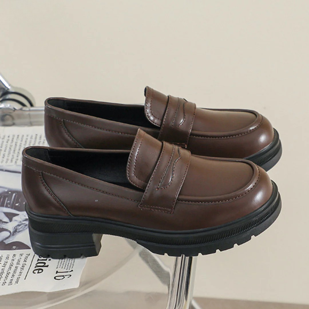 Gabrielle | Comfortable leather loafers with thick soles