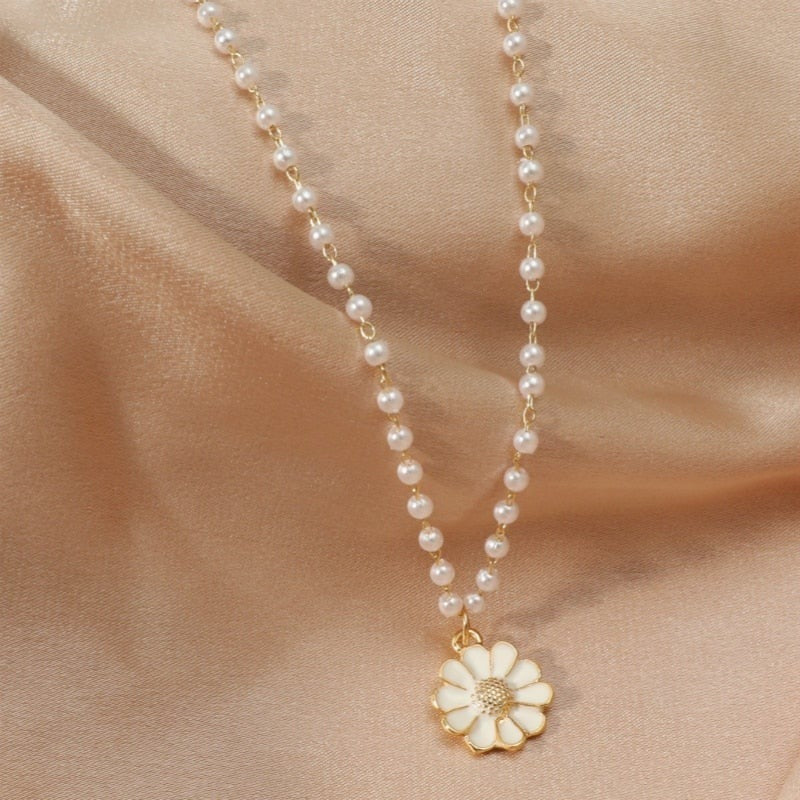 Pendentif Marguerite avec Perles