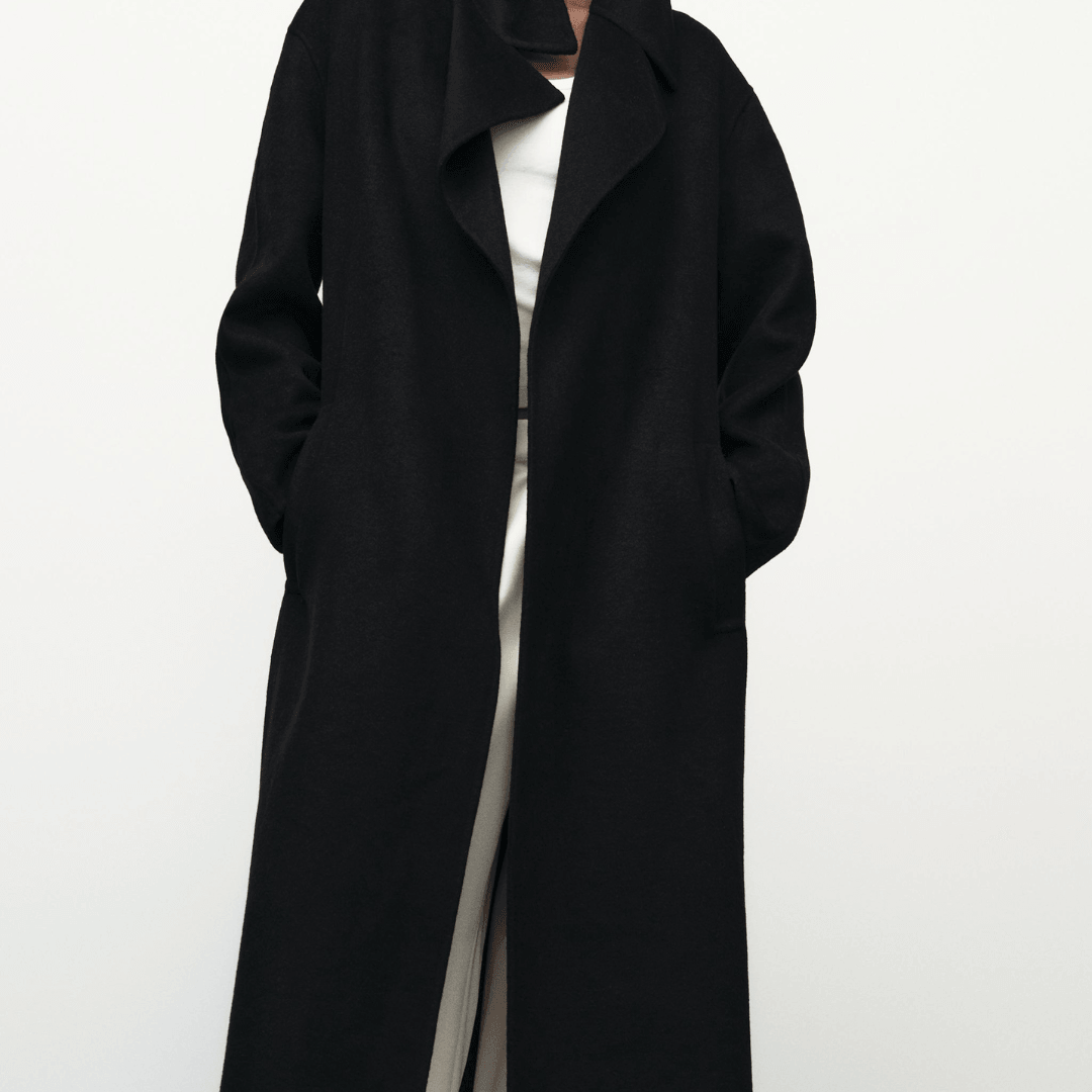 Coat with mixed woll belt