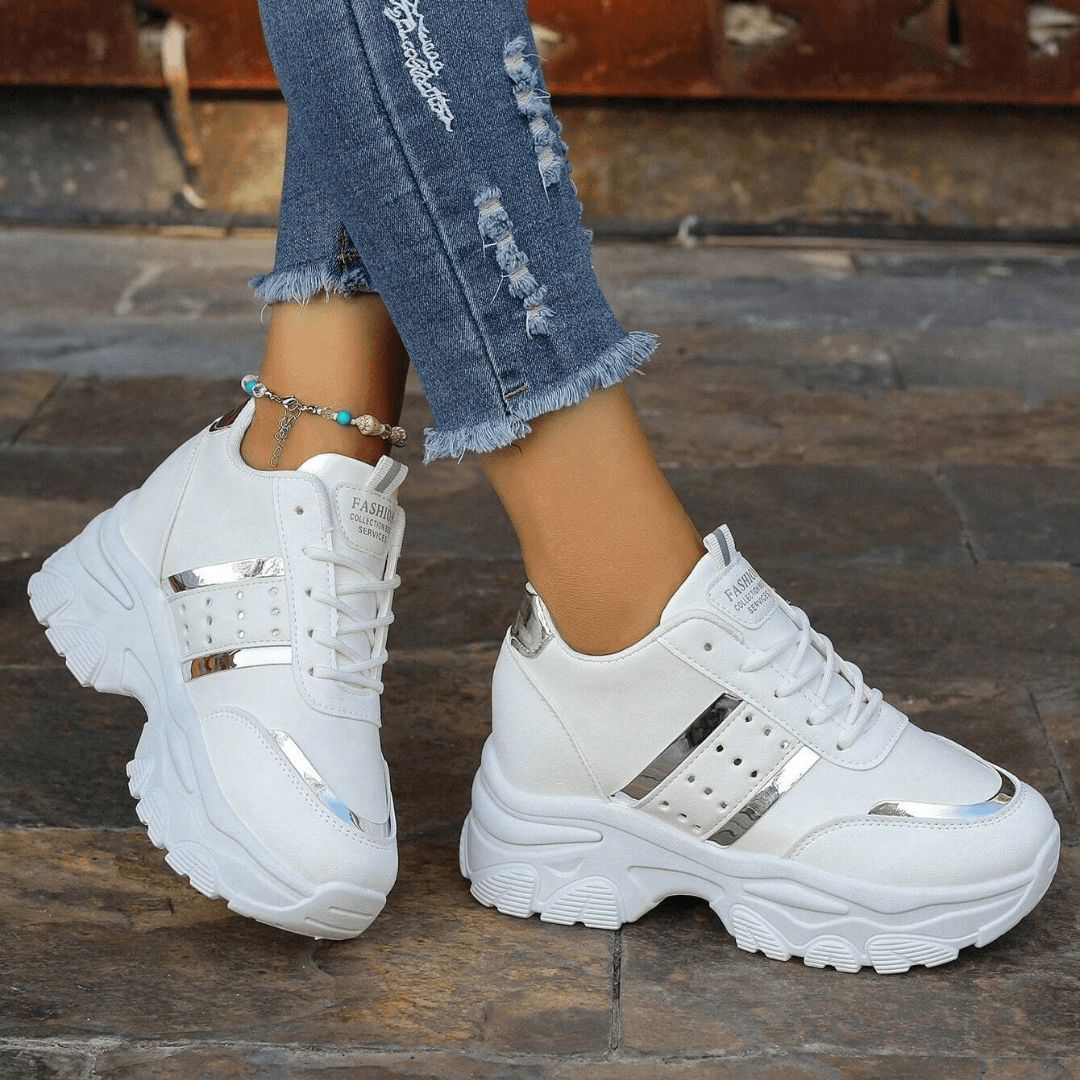 Shoes with thick sole and comfortable platform