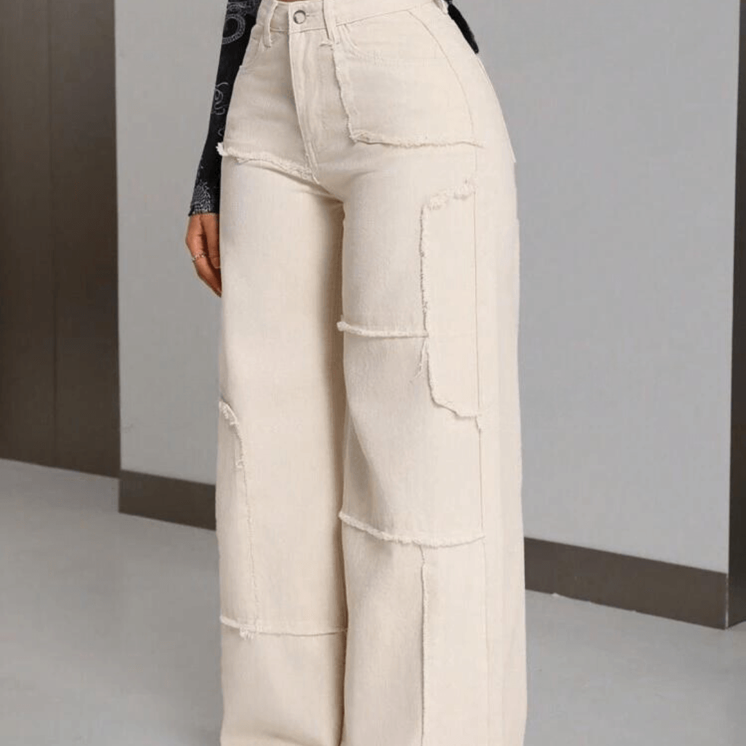 High waist jeans with wide leg stitching