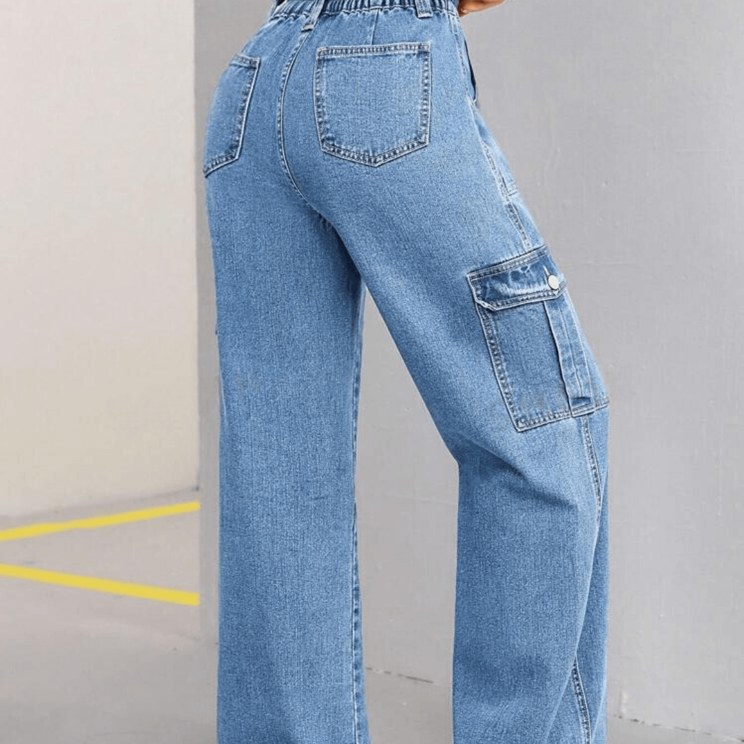 High waist jeans with pockets