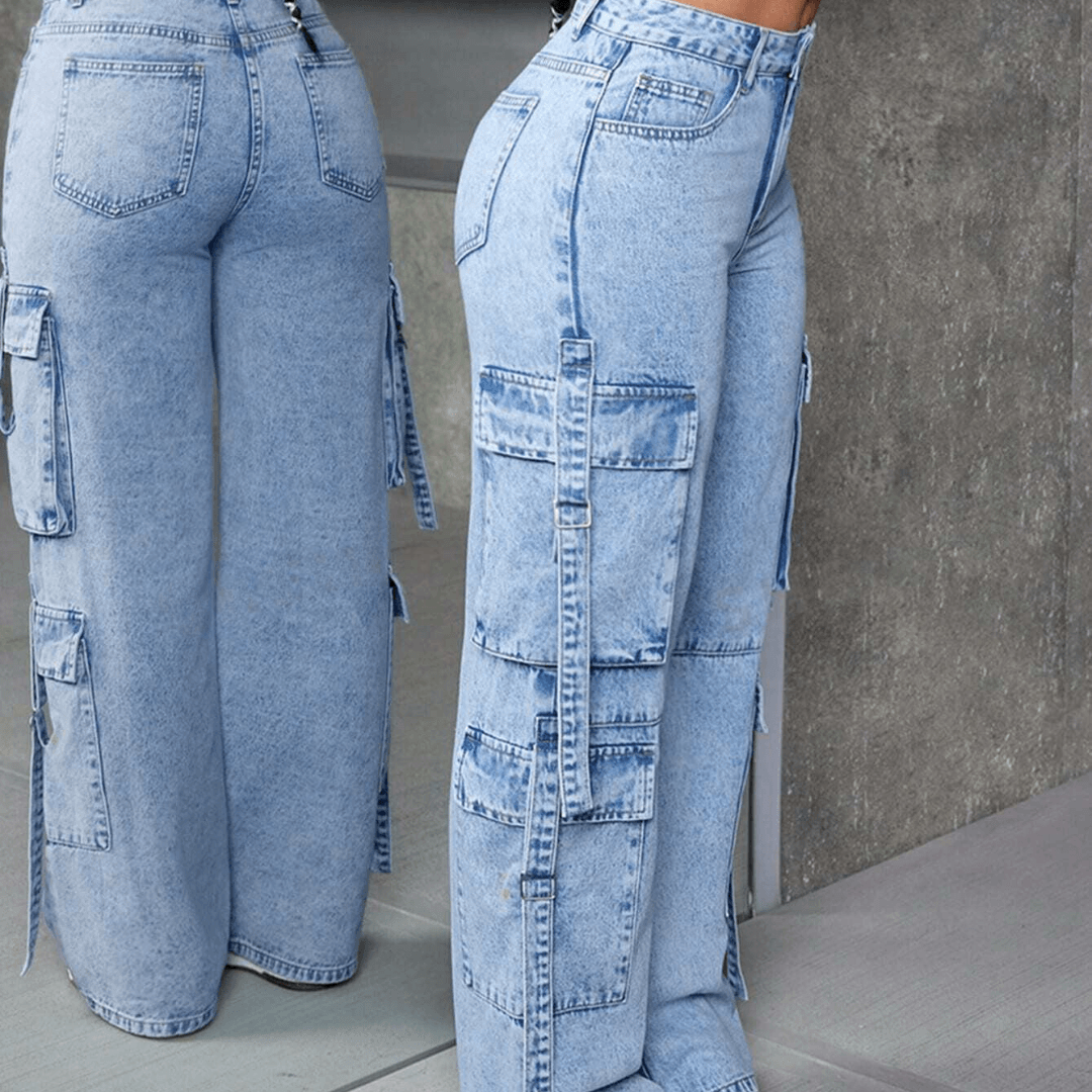 High waist cargo jeans with pockets