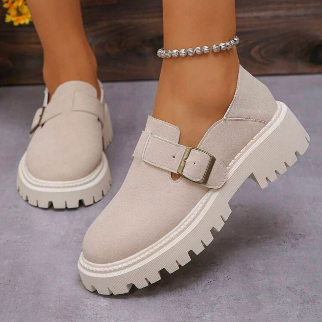 Julie | Comfortable beige loafers with a thick, cushioned sole