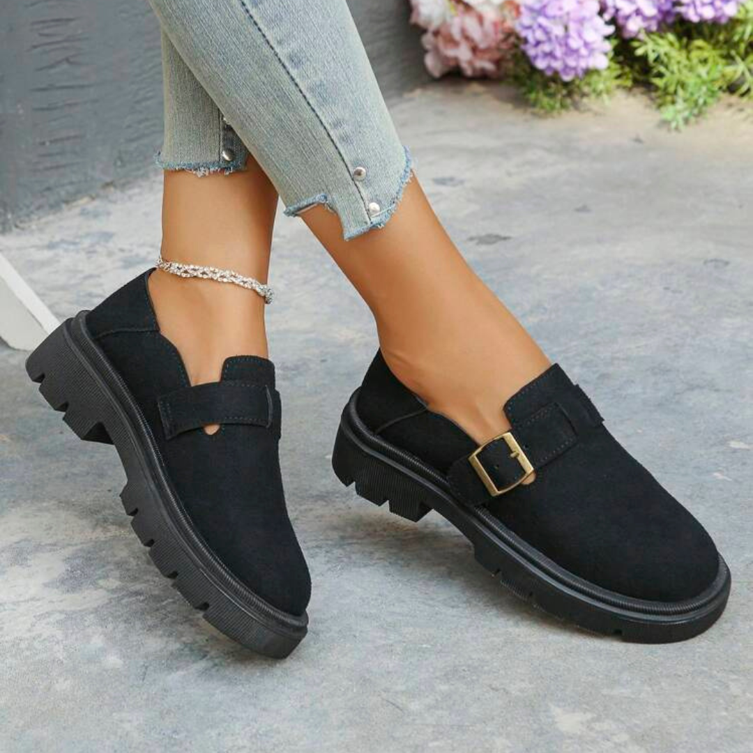 Julie | Comfortable beige loafers with a thick, cushioned sole