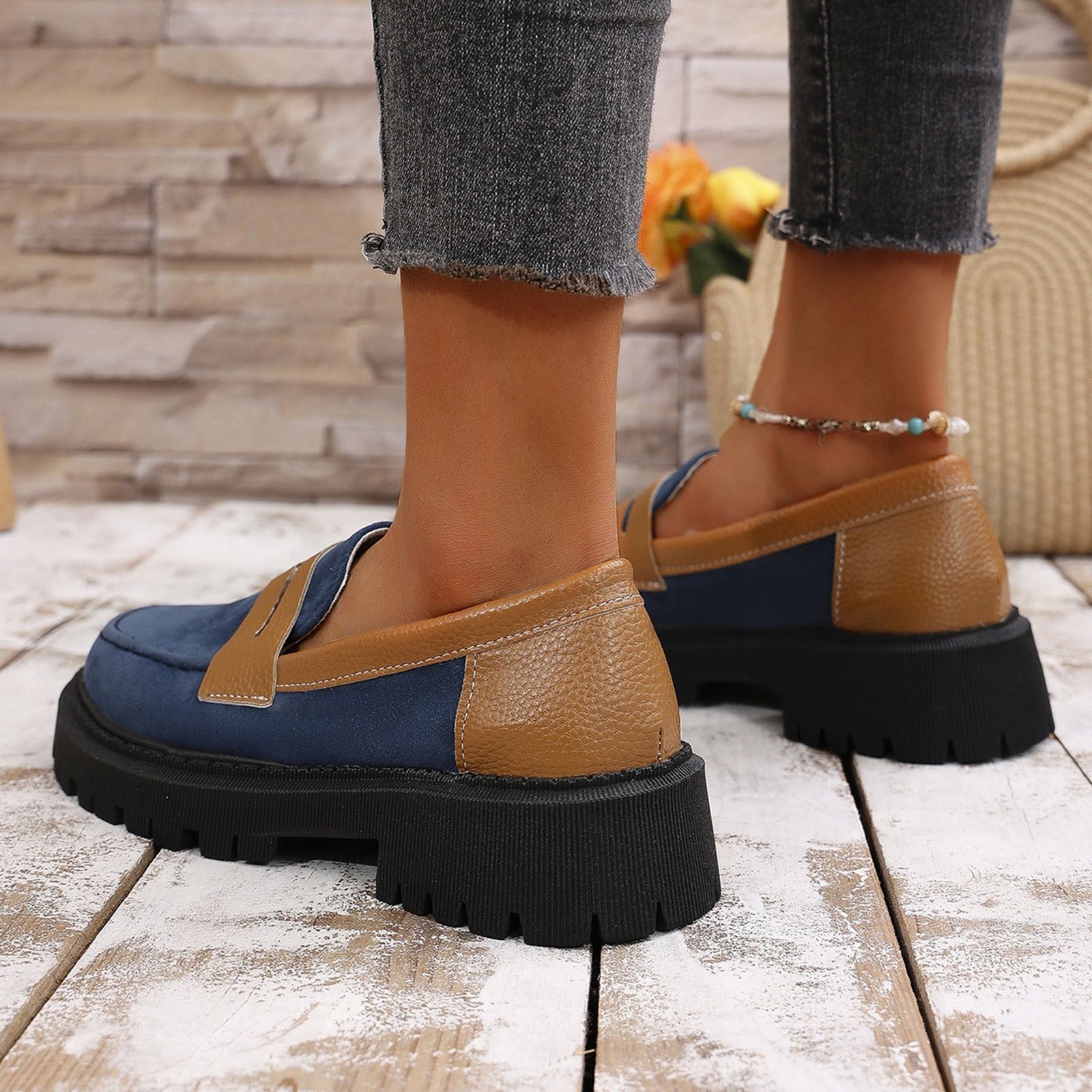 Josiane | Suede and genuine leather loafers, comfortable and with a comfortable sole