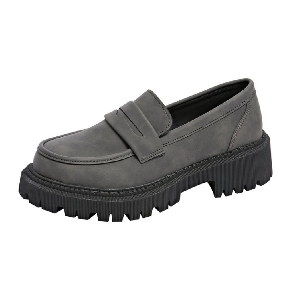 Amélie | Comfortable dark gray suede loafers with a thick, cushioned sole