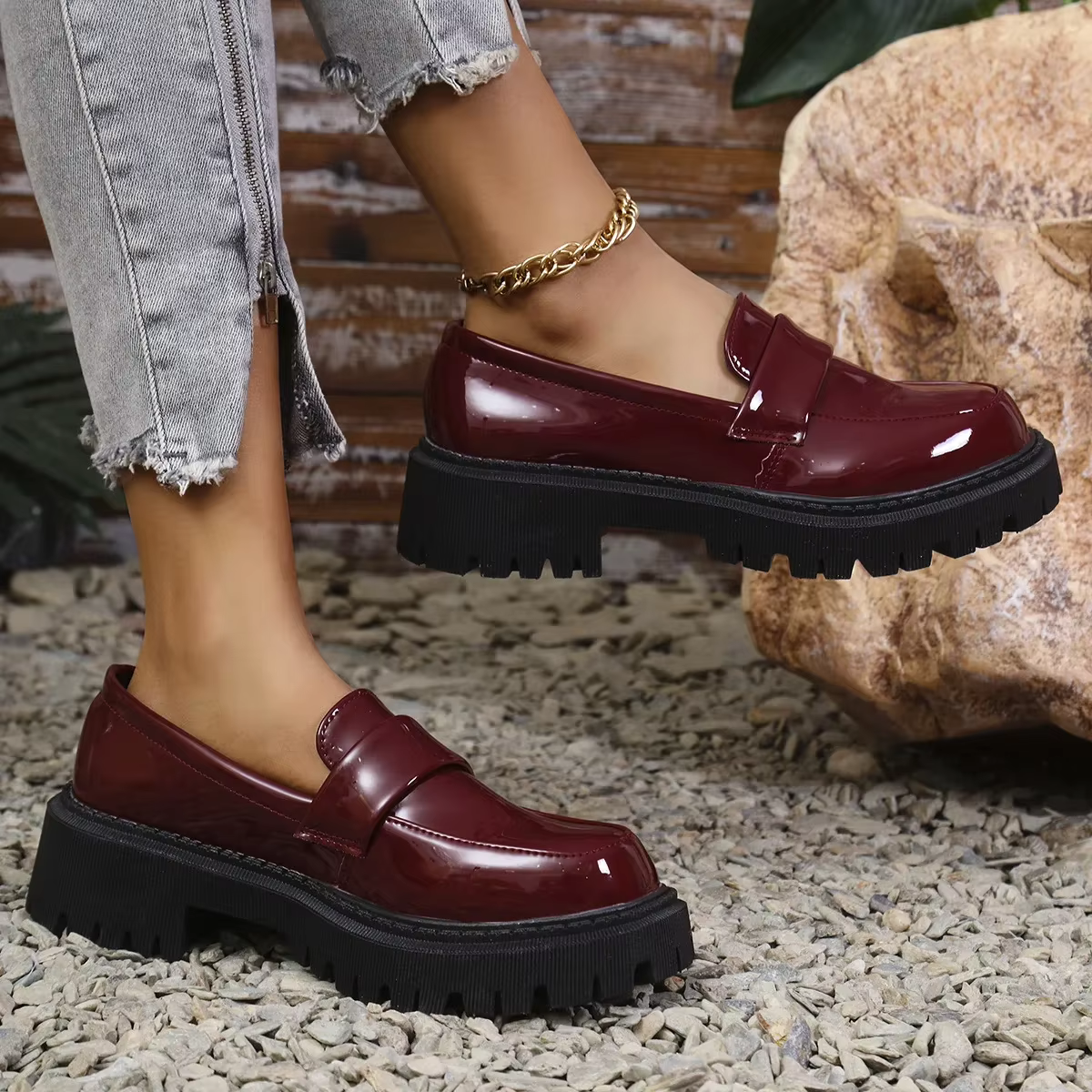 Denise | Comfortable crocodile leather loafers with thick sole