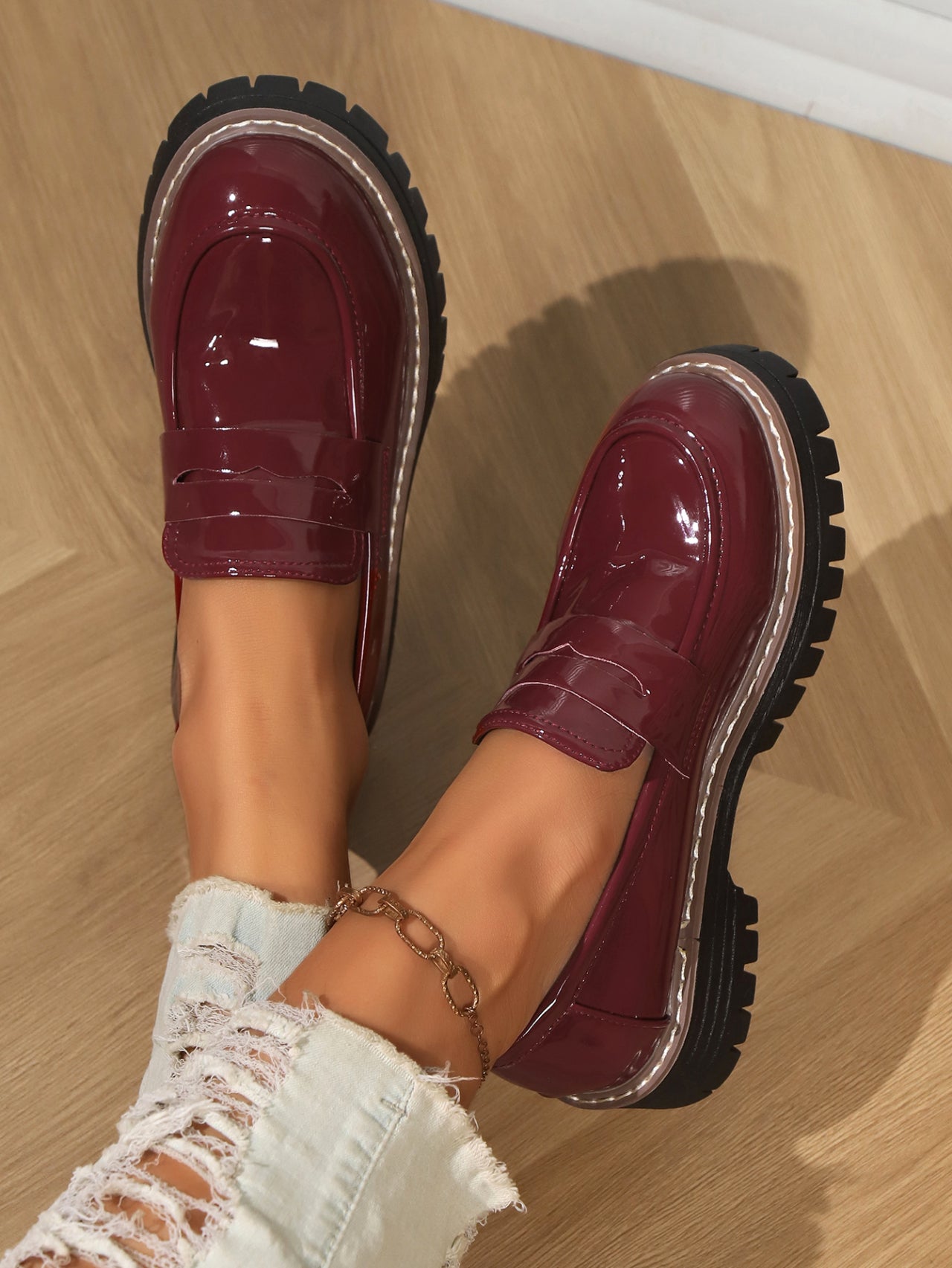 Pauline | Comfortable crocodile leather loafers with a thick, cushioned sole