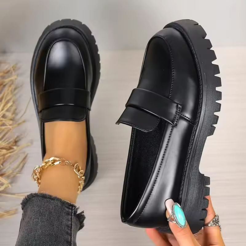 Eugenie | Comfortable black leather loafers with a thick, comfortable sole