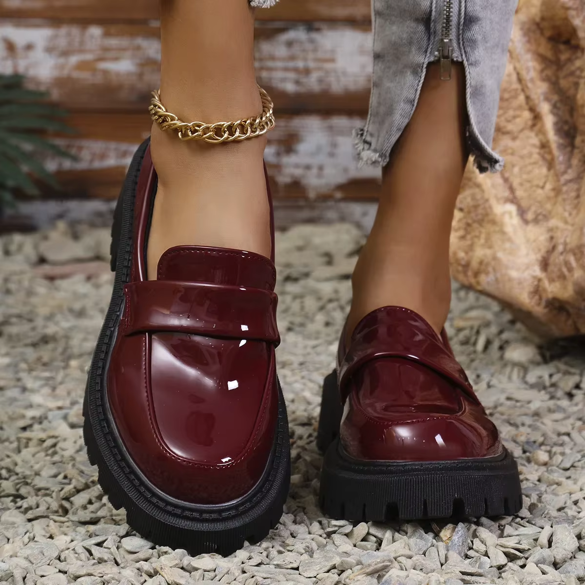 Denise | Comfortable crocodile leather loafers with thick sole