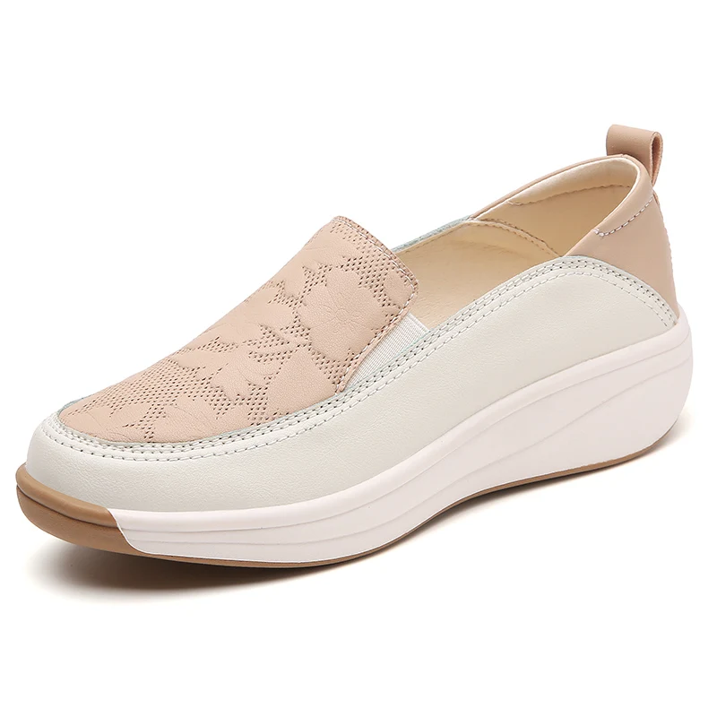 Jocelyne | Leather loafers with embroidered flowers