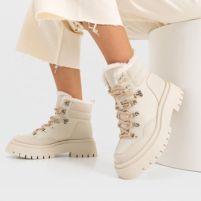 BOTTINES