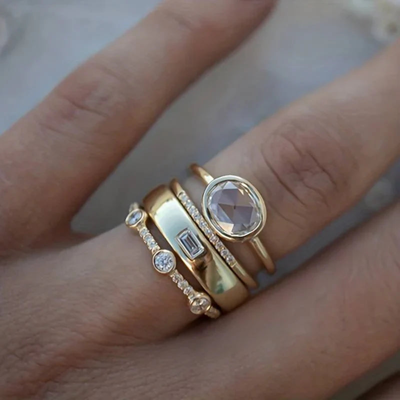 Ensemble de bagues vintage en or et zircone