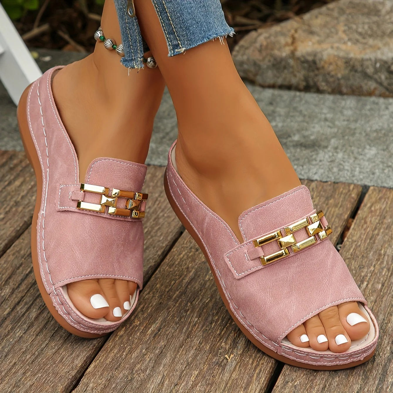 Sandales à enfiler Romy™ à maillons dorés