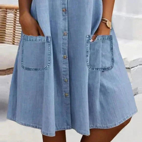 Ciccia | Robe bleue à col droit avec bordure en dentelle style mini denim